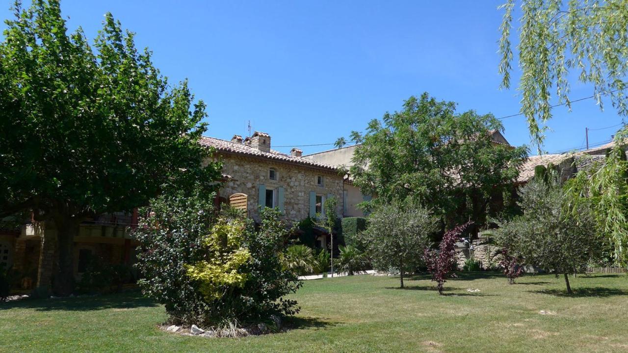 Gites Au Chateau Des Estubiers Les Granges-Gontardes Zewnętrze zdjęcie
