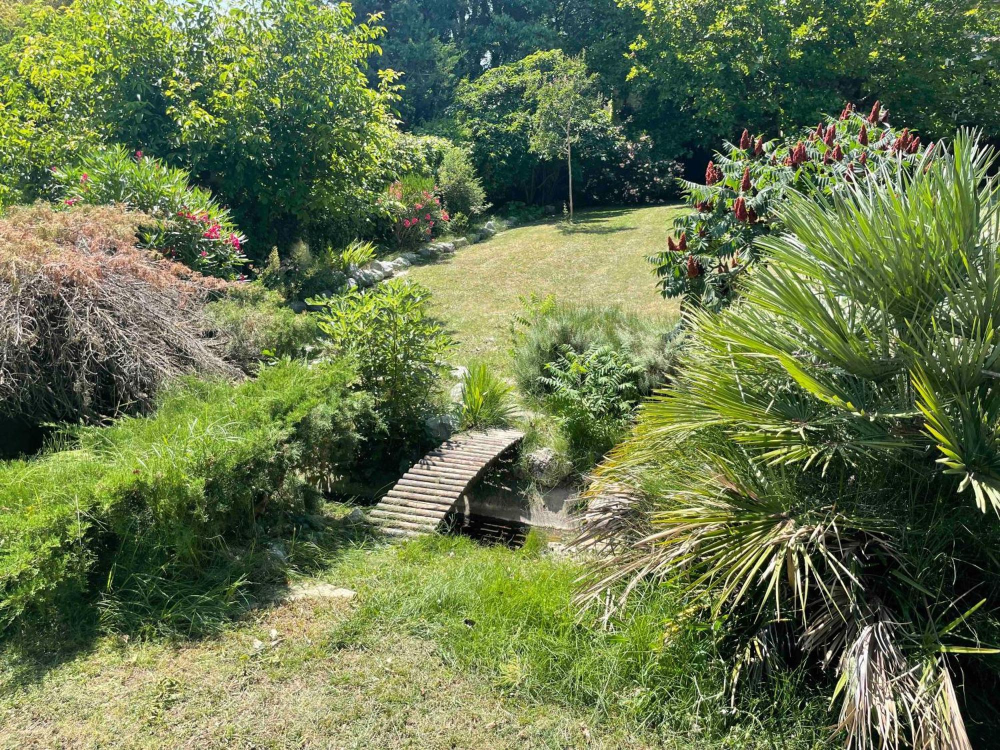 Gites Au Chateau Des Estubiers Les Granges-Gontardes Zewnętrze zdjęcie